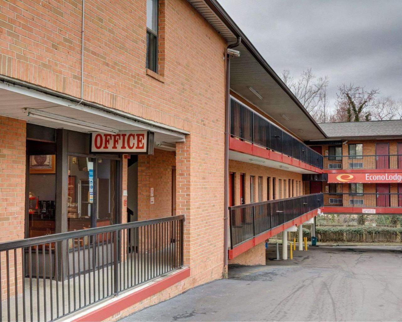 Red Carpet Inn By University Of Maryland カレッジパーク エクステリア 写真